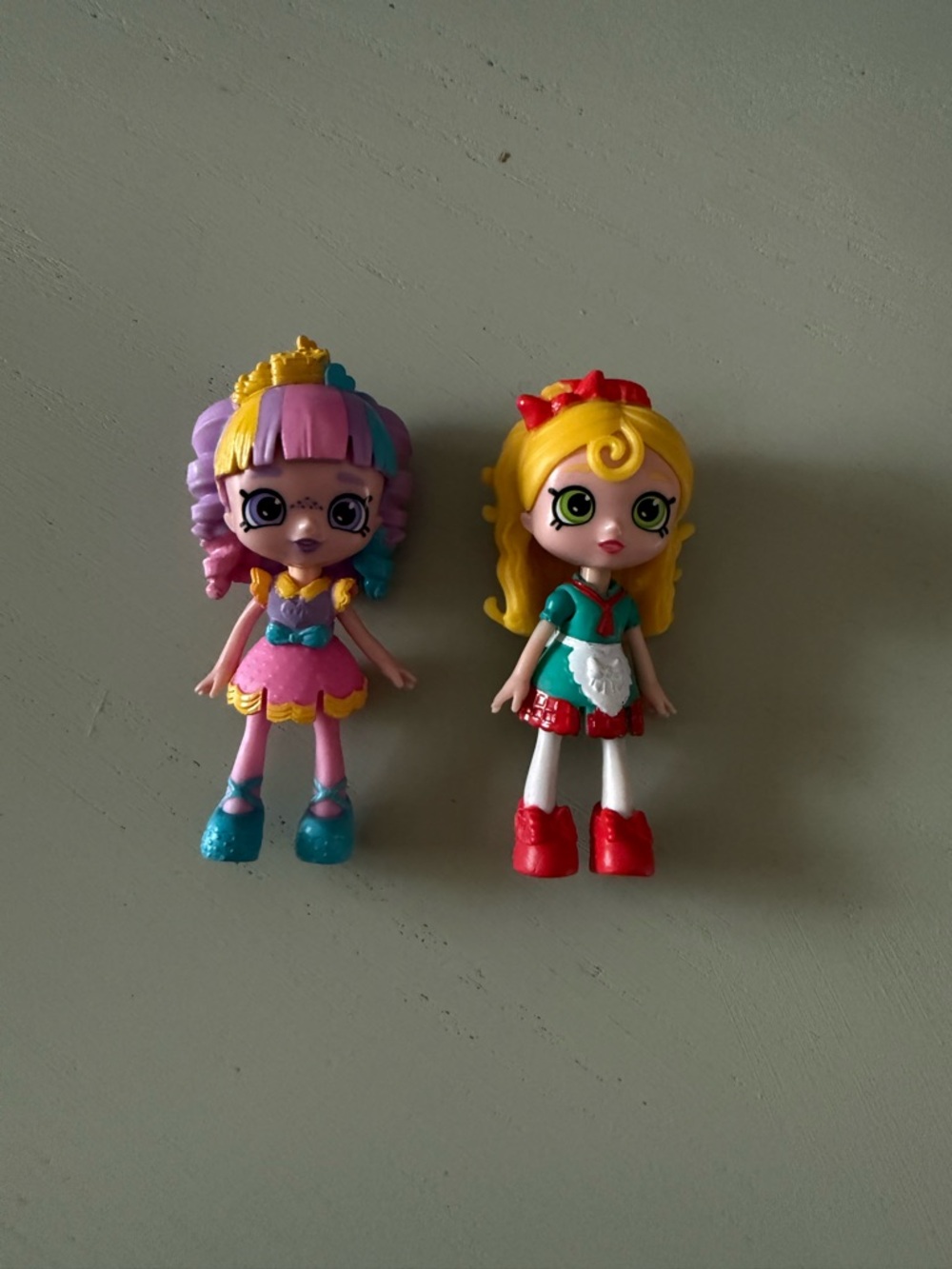 Shopkins Mixed Lot of 2 Dolls Figurines Spaghetti Sue Rainbow Kate VGUC